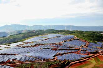 2017-5-27 贵州普安县50MWp农业光伏电站项目-35kV小电阻接地变成套装置发货