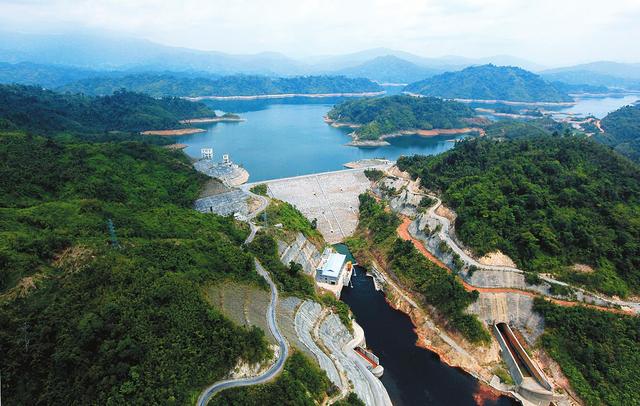 2015年5月8日--巴州小三口水电站中性点接地电阻柜发货