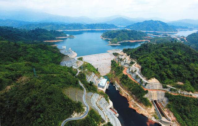 2015年5月8日--巴州小三口水电站中性点接地电阻柜发货